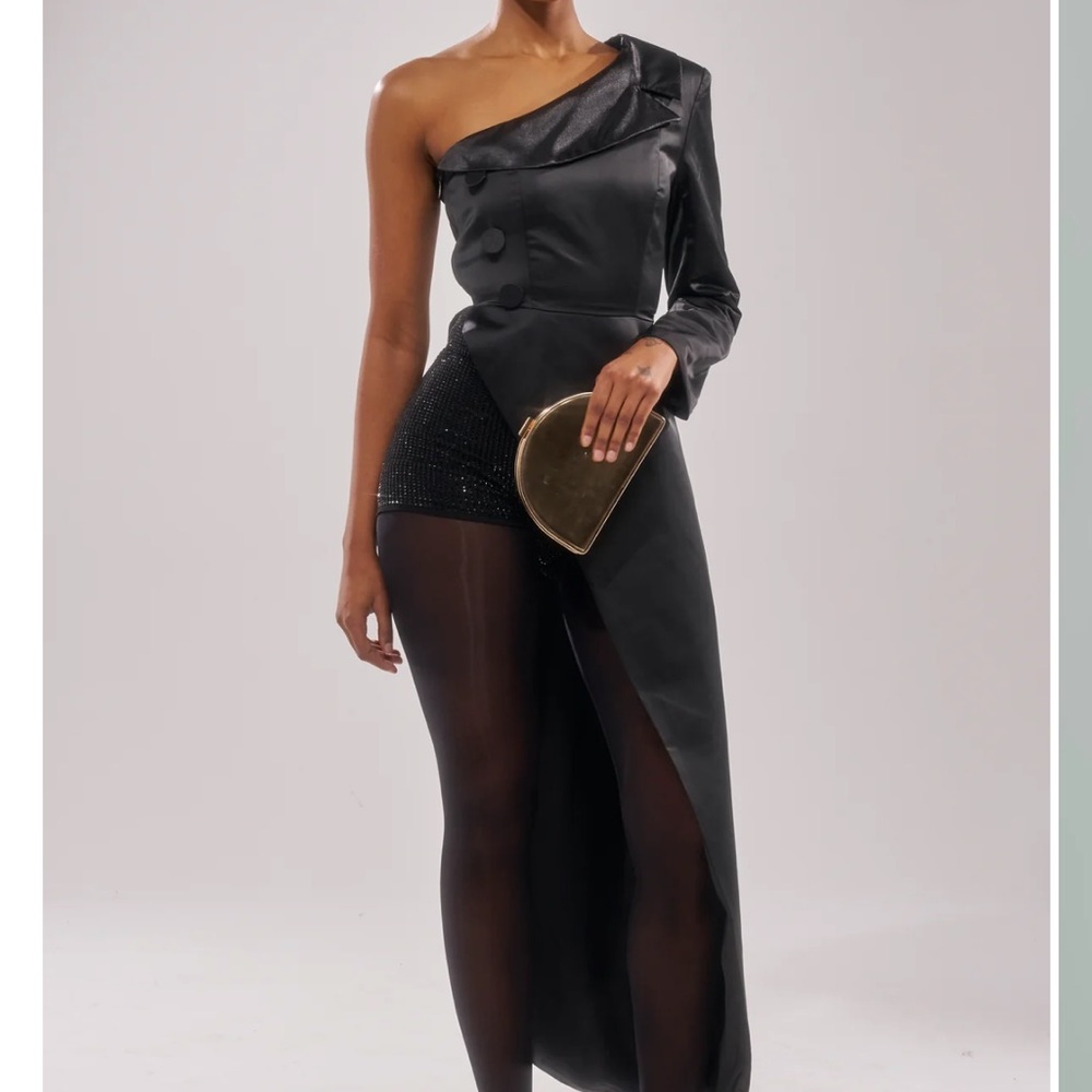 AKIRA One-Shoulder Black Satin tux top